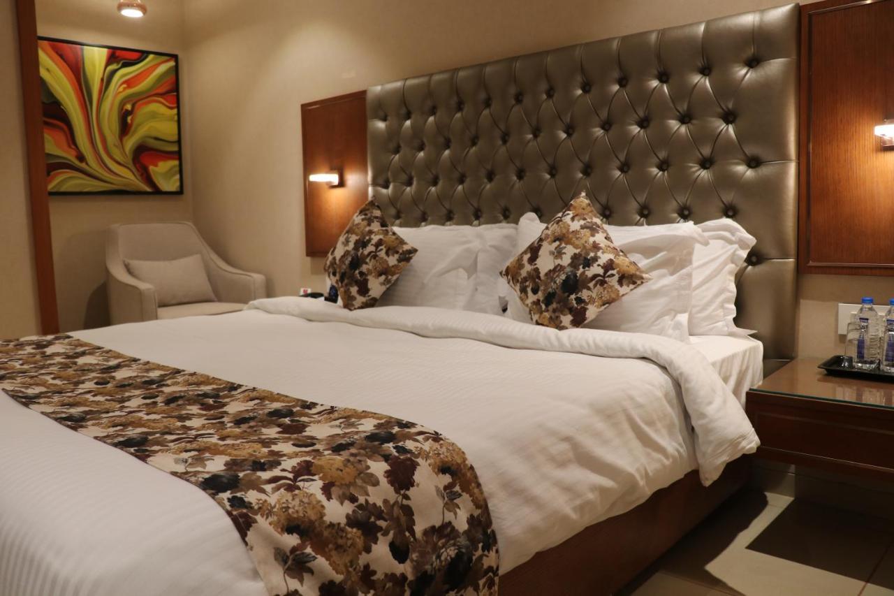 Sk Lords Inn Ahmedabad Exterior photo