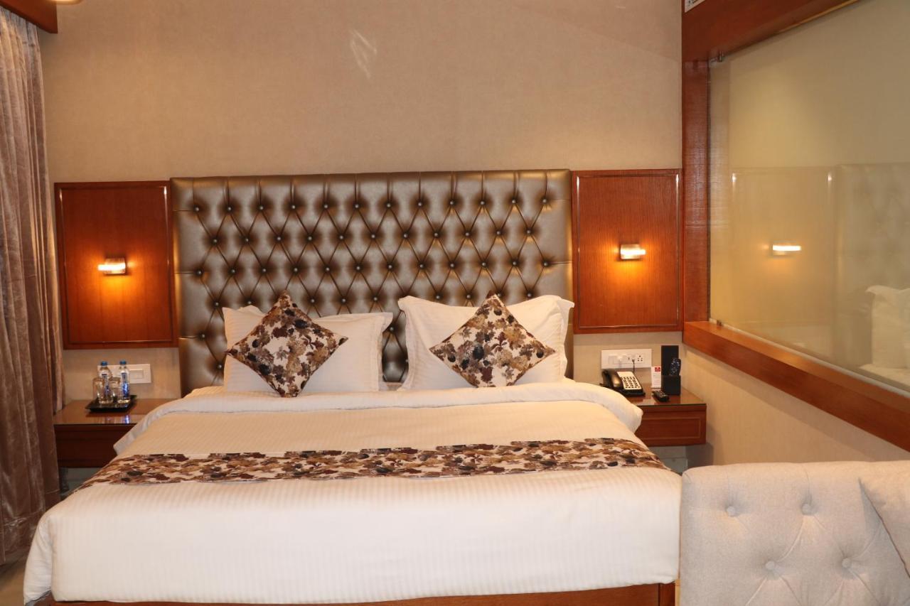Sk Lords Inn Ahmedabad Exterior photo