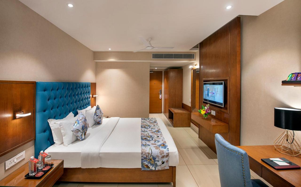 Sk Lords Inn Ahmedabad Exterior photo