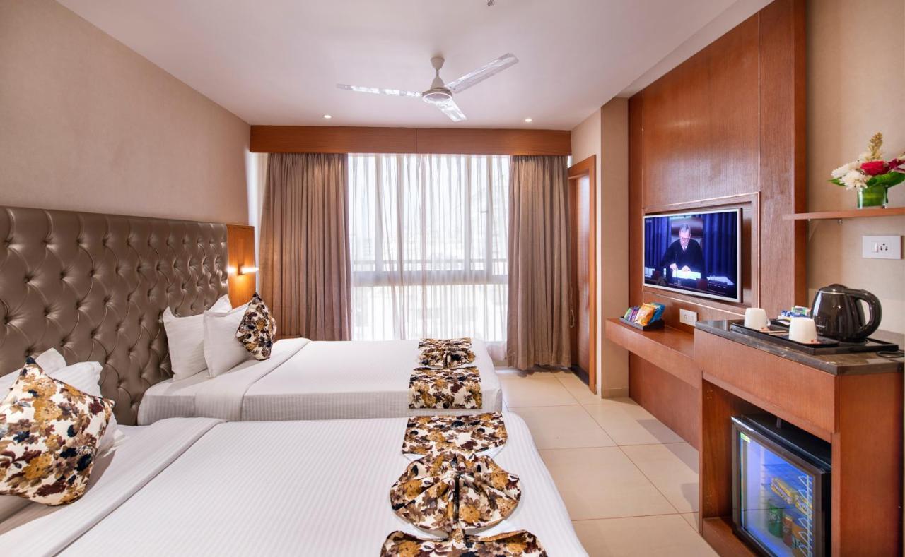 Sk Lords Inn Ahmedabad Exterior photo