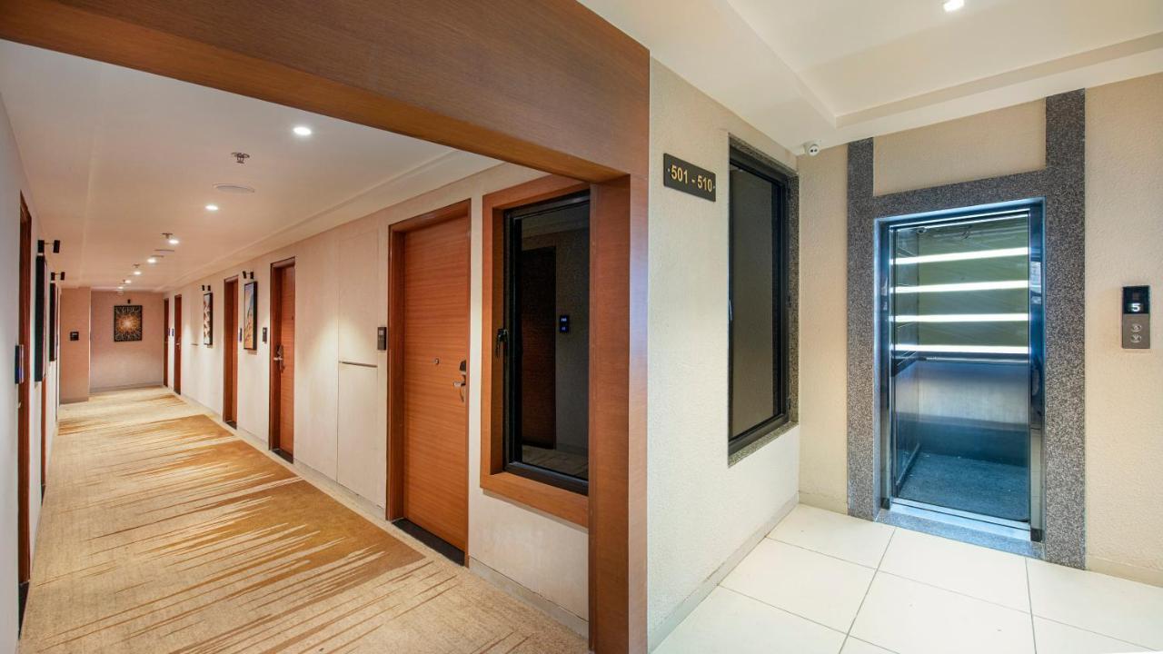 Sk Lords Inn Ahmedabad Exterior photo